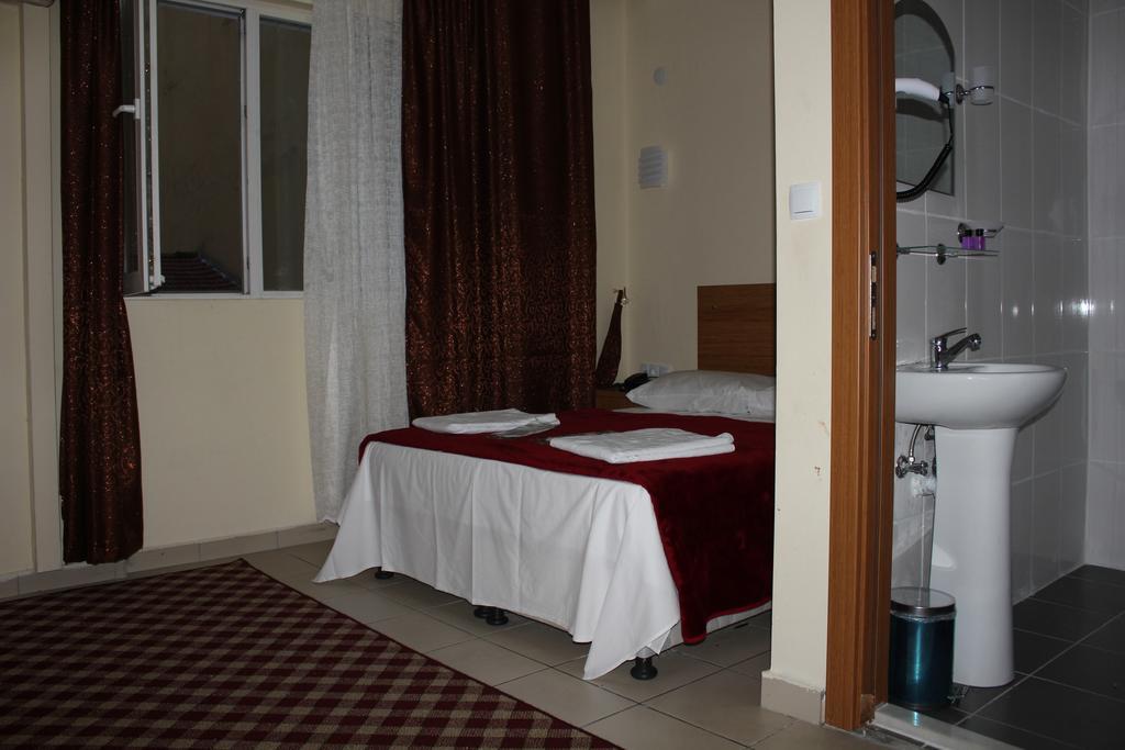 Oz Guven Hotel Istanbul Room photo